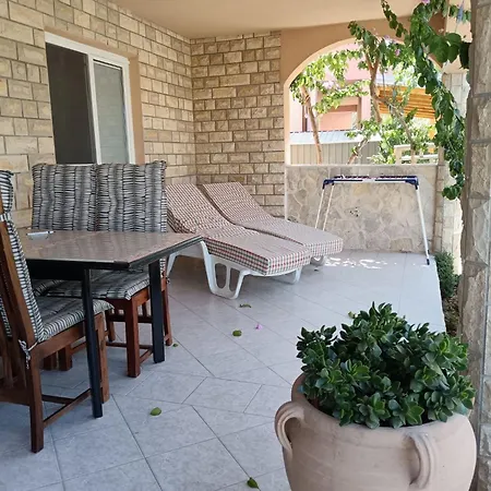 Moreta Mare Mit Terrasse By Interhome Daire Biograd Na Moru