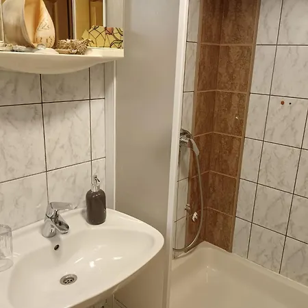 Moreta Mare Mit Terrasse By Interhome شقة *